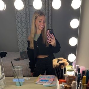 Meet your Posher, Ashlyn